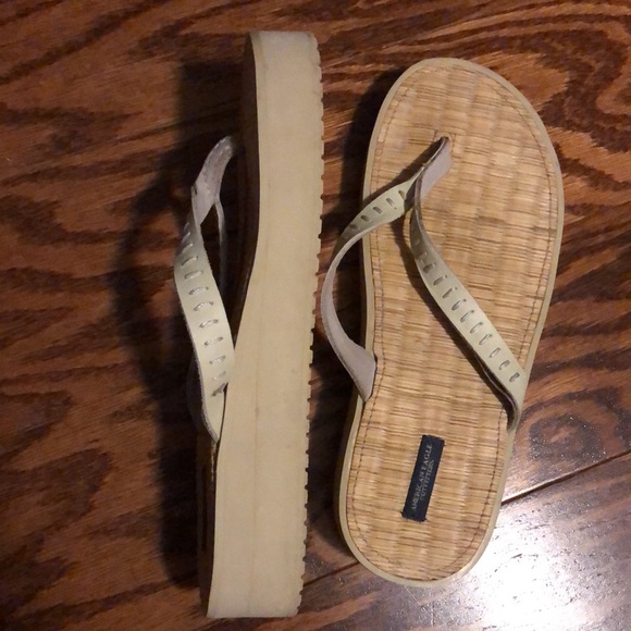 American Eagle sandals - Picture 2 of 3